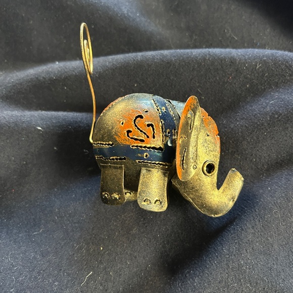 Elephant Note Holder - Picture 2 of 6